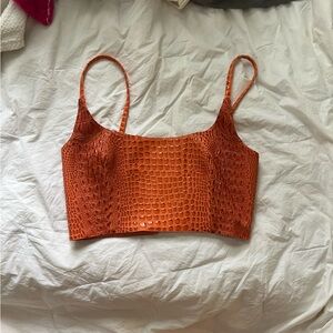 Striking orange Mia Vesper faux croc texture top!🐊🧡